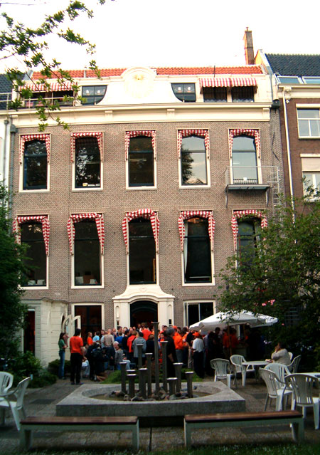 The Goethe Institute seen from the backside.